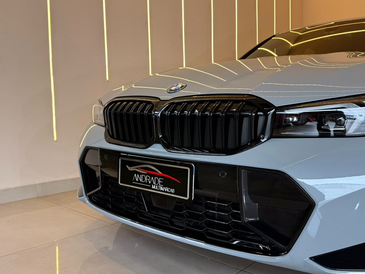 BMW 330e