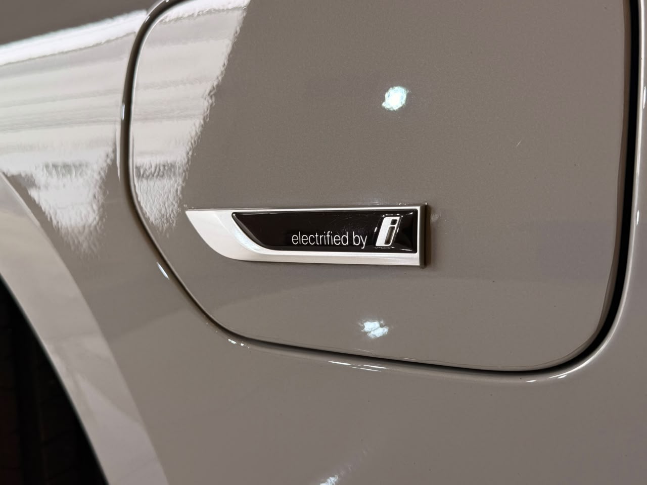 BMW 330e