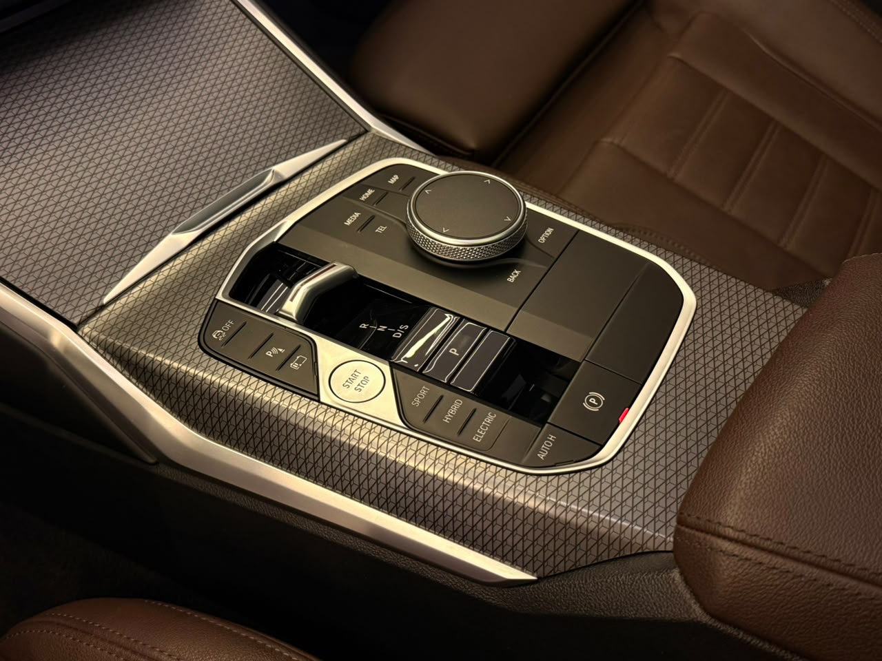 BMW 330e