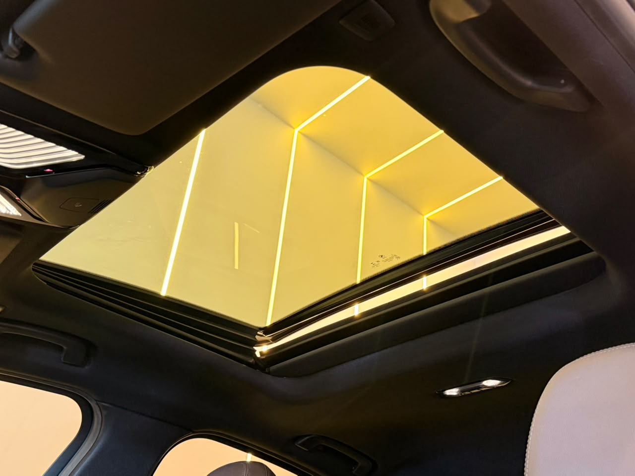 BMW 330e