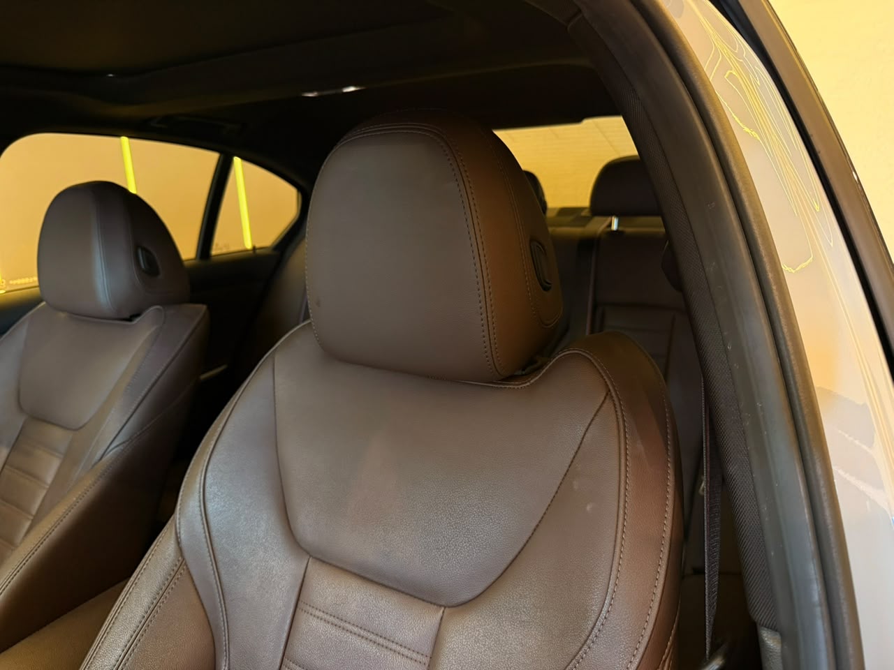 BMW 330e