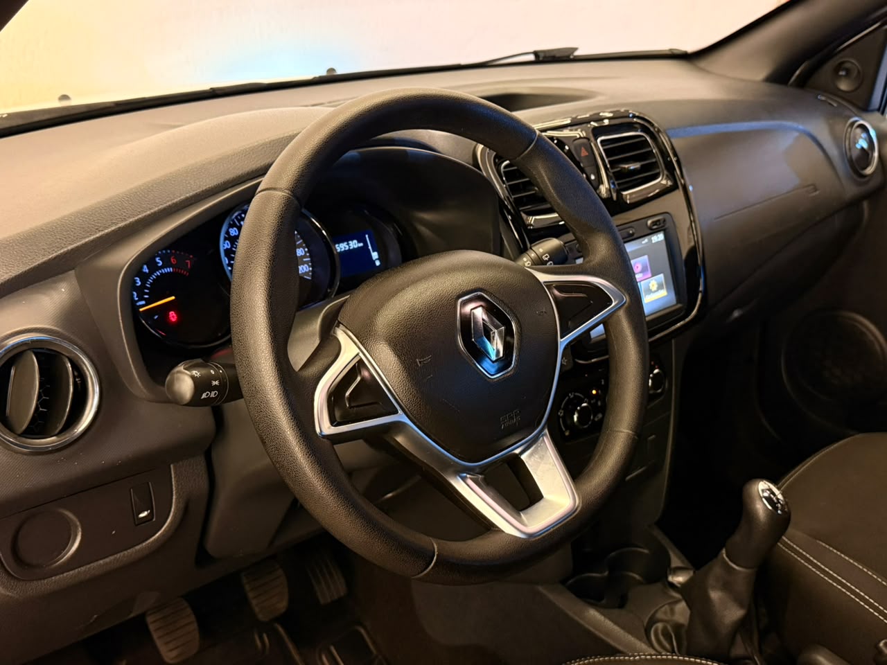 RENAULT SANDERO