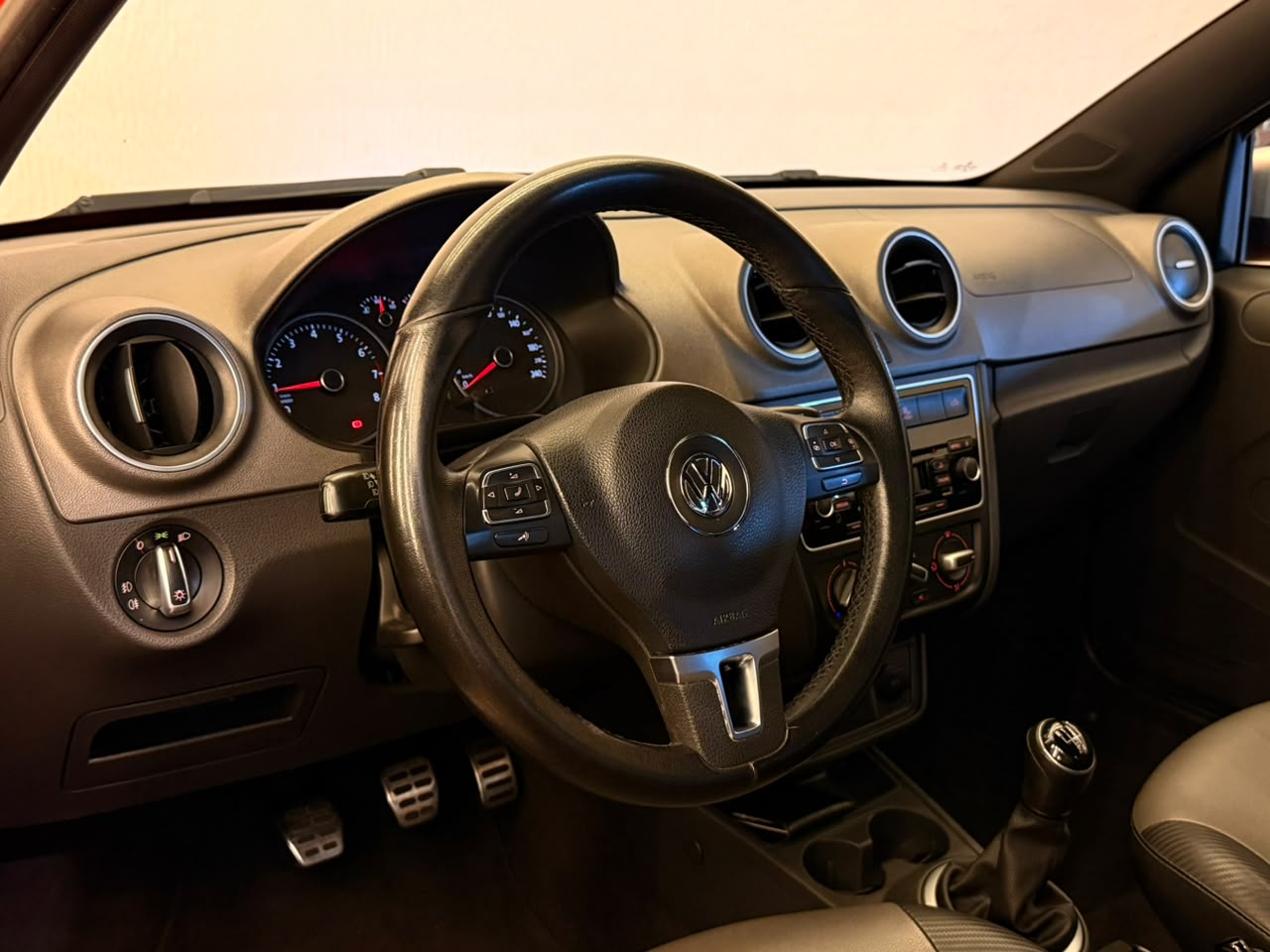VOLKSWAGEN SAVEIRO