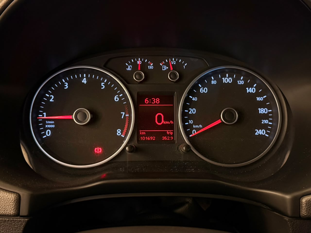 VOLKSWAGEN SAVEIRO