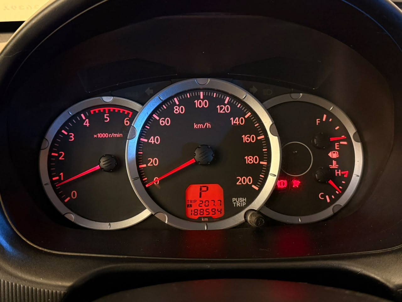 MITSUBISHI L200 TRITON