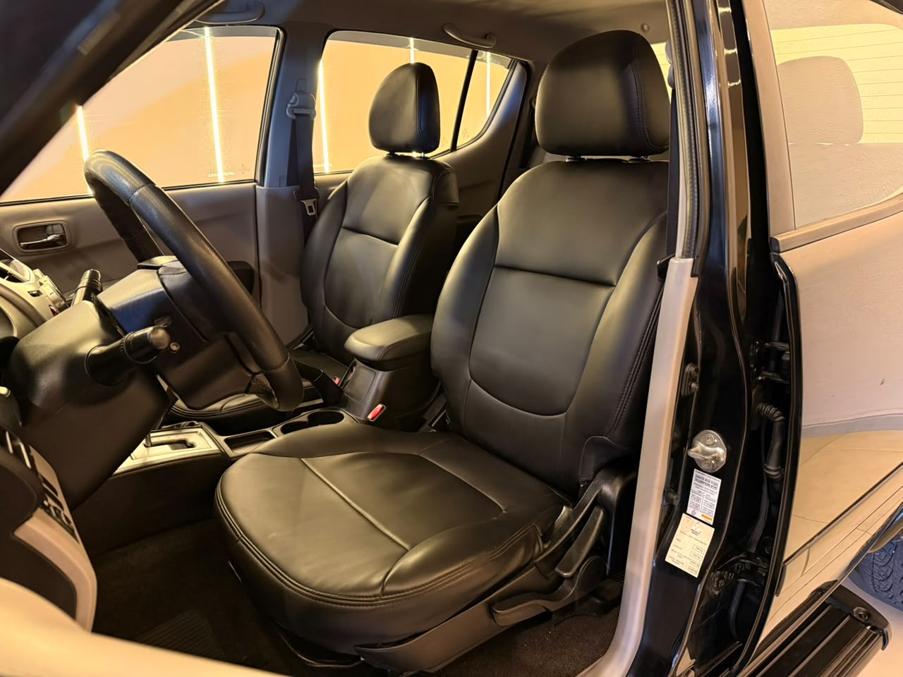 MITSUBISHI L200 TRITON
