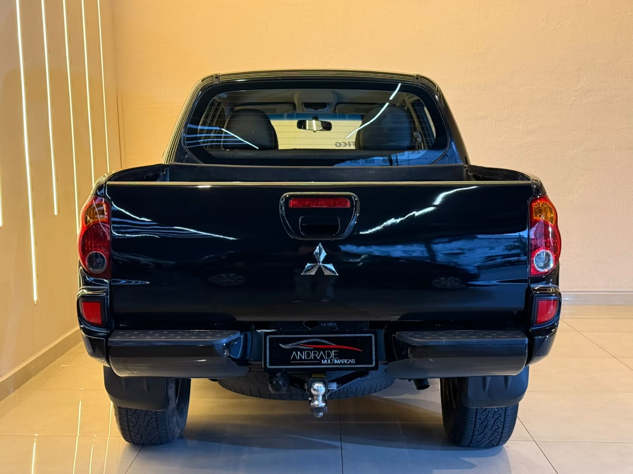 MITSUBISHI L200 TRITON