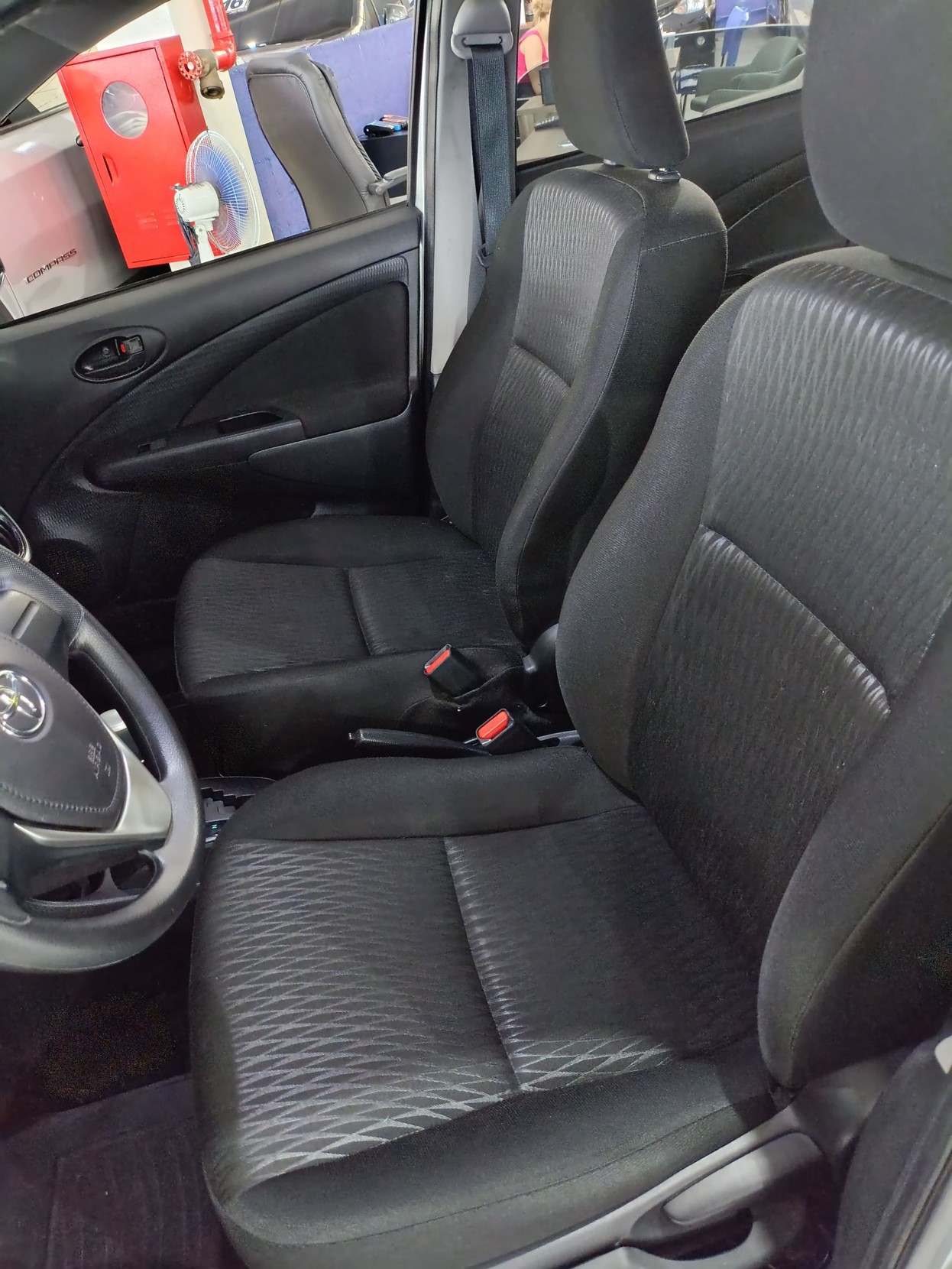 Car Image 28