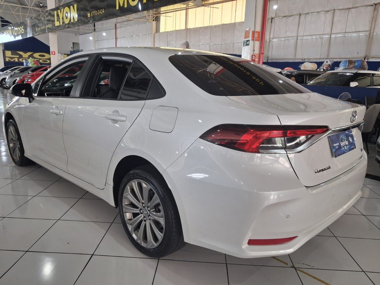 Car Image 12