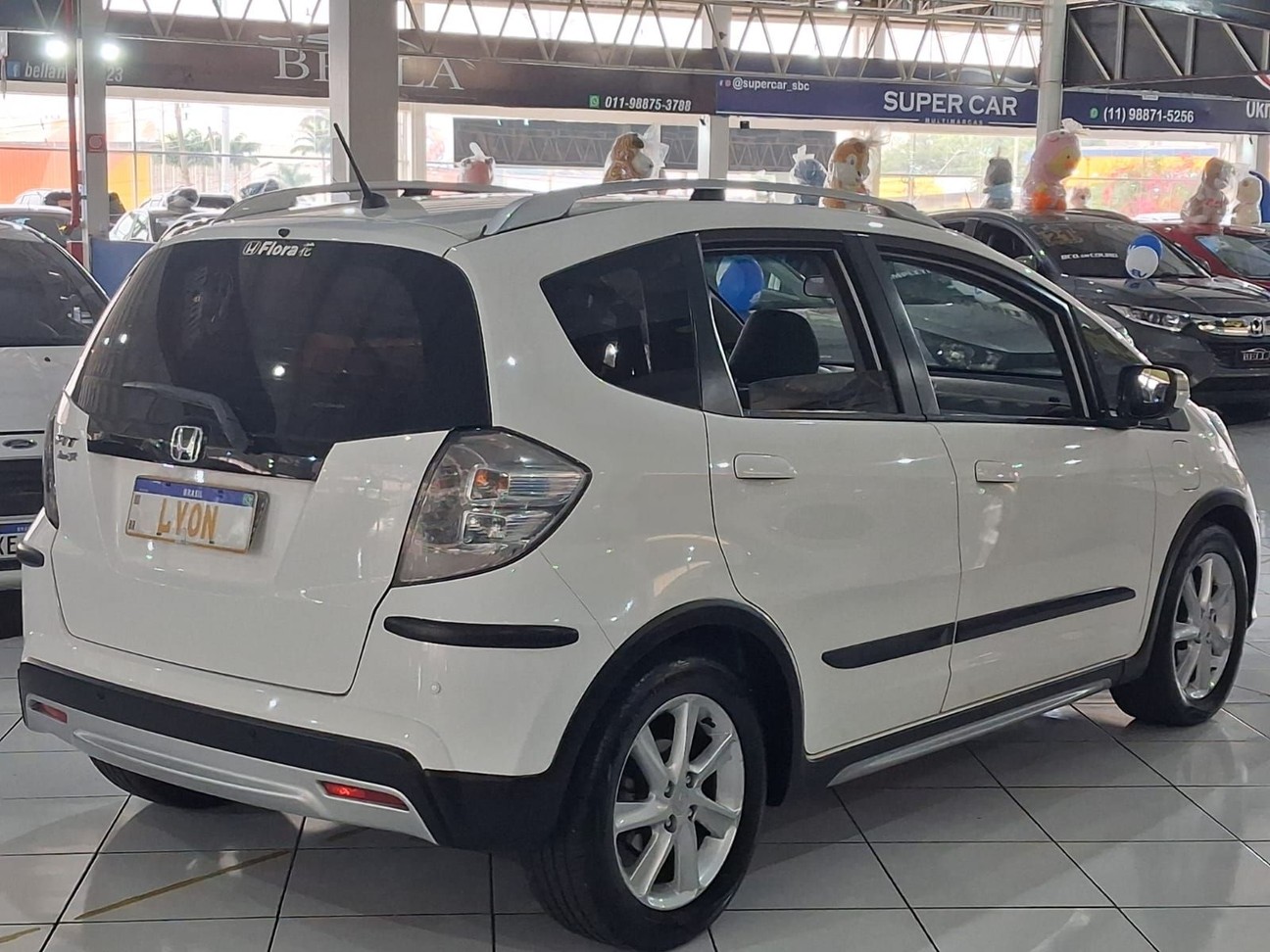 Car Image 7