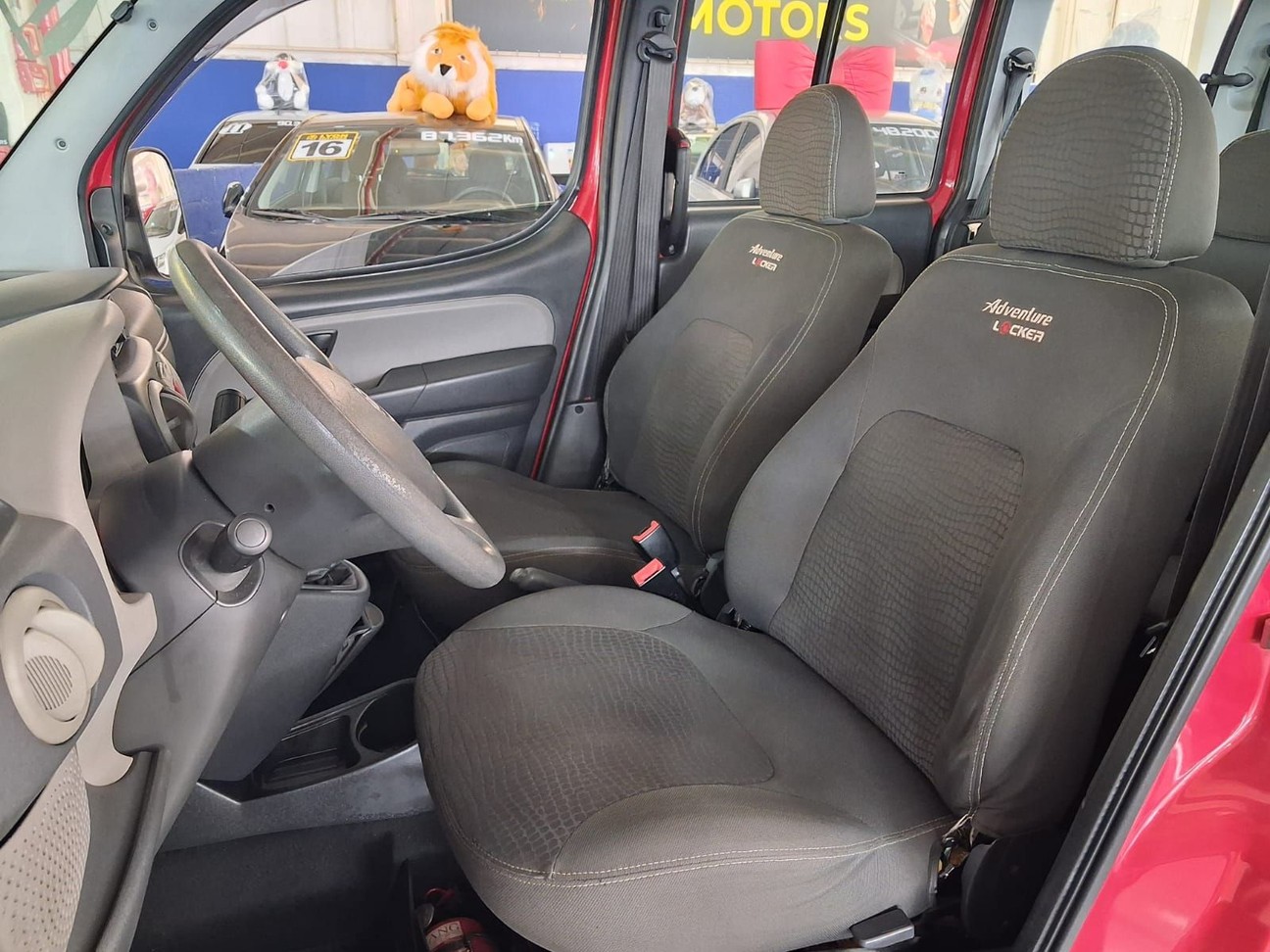 FIAT DOBLO 1.8 MPI ADVENTURE LOCKER 8V