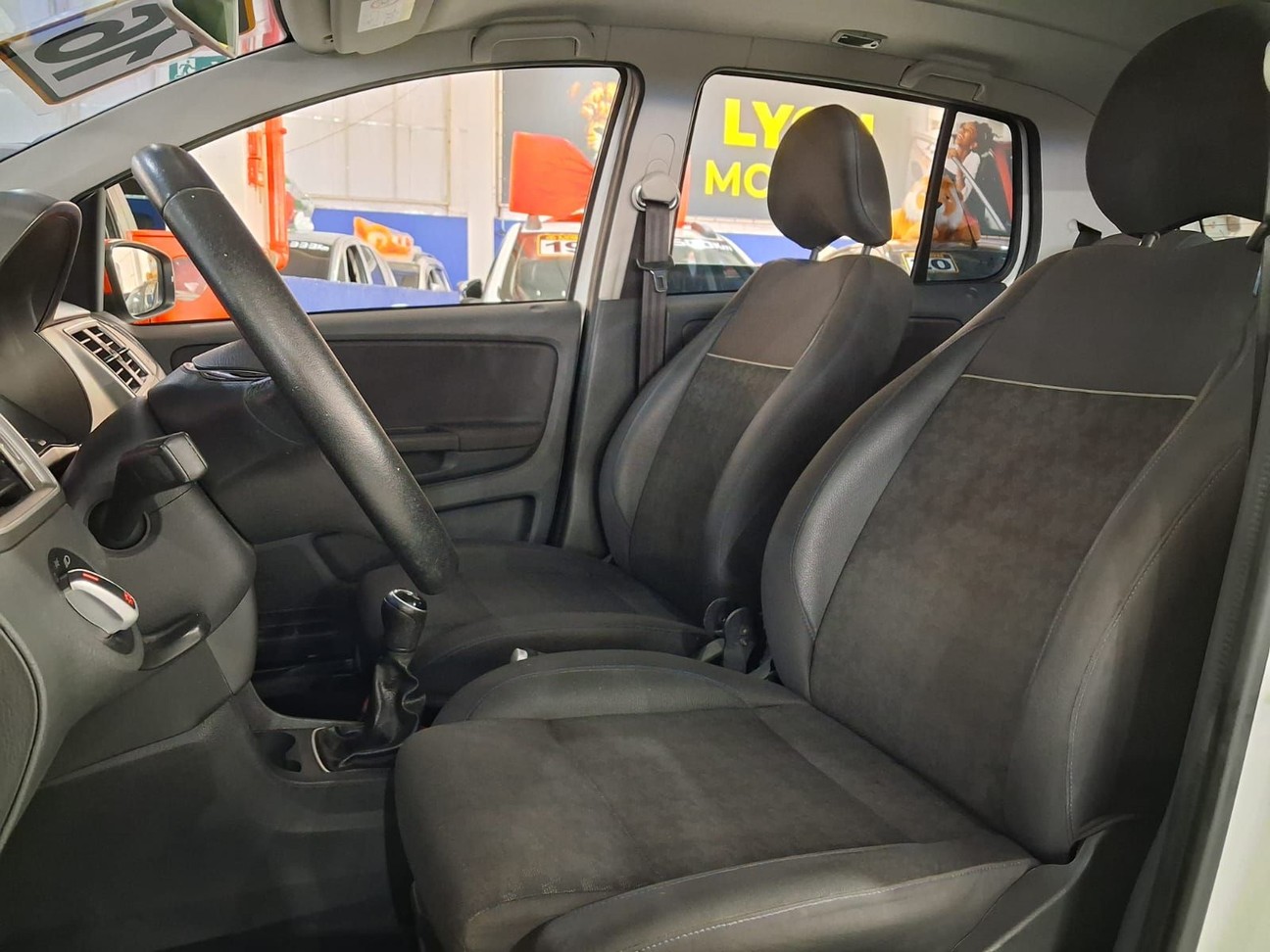 VOLKSWAGEN FOX 1.6 MSI COMFORTLINE 8V