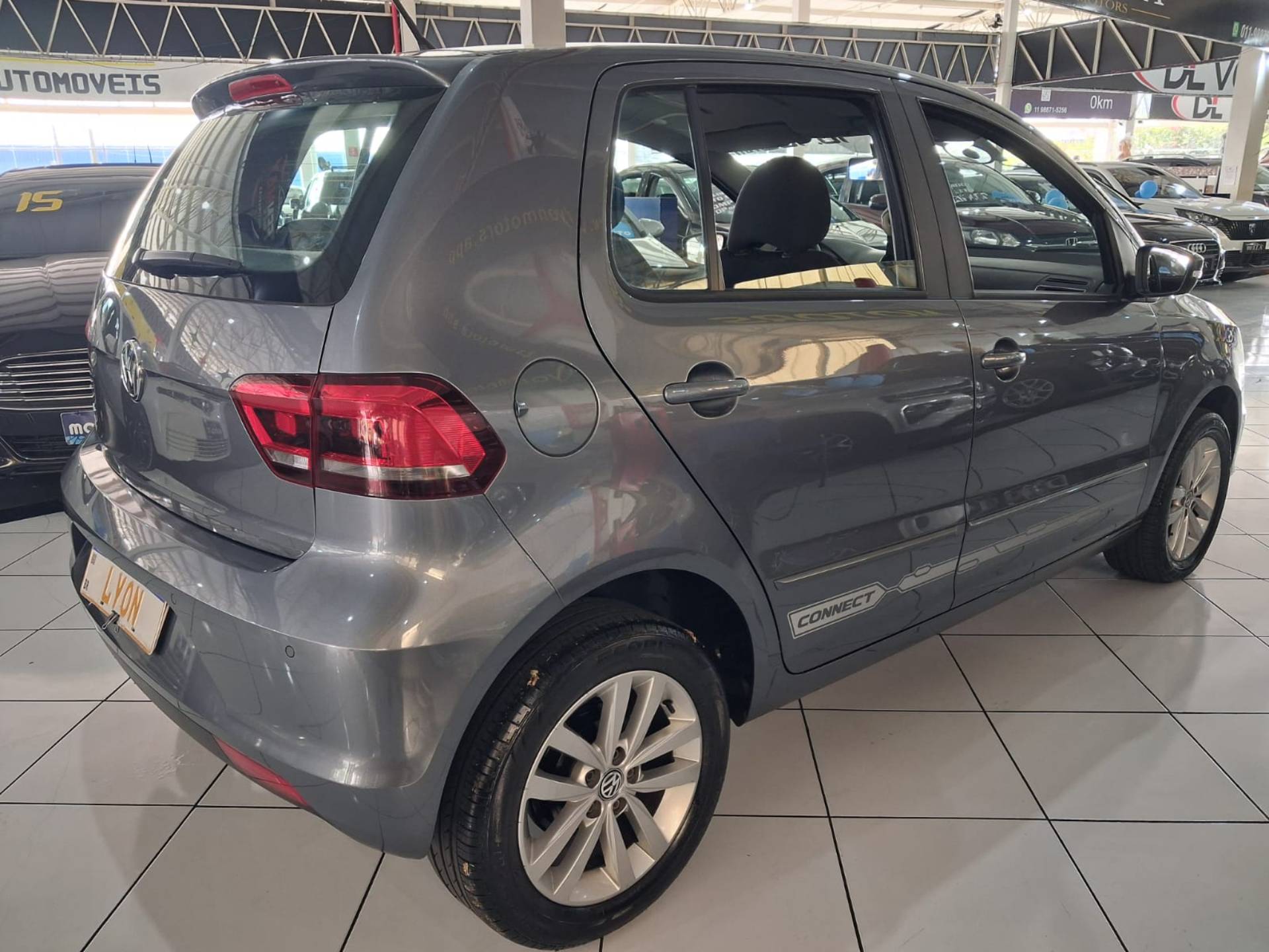 VOLKSWAGEN FOX