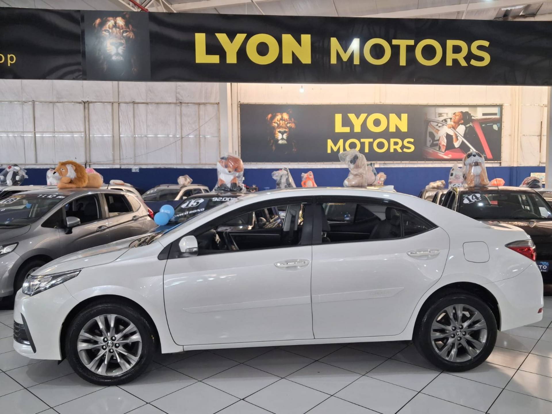 TOYOTA COROLLA