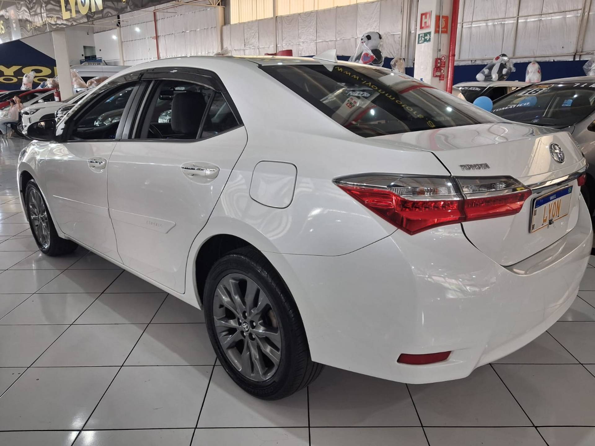 TOYOTA COROLLA
