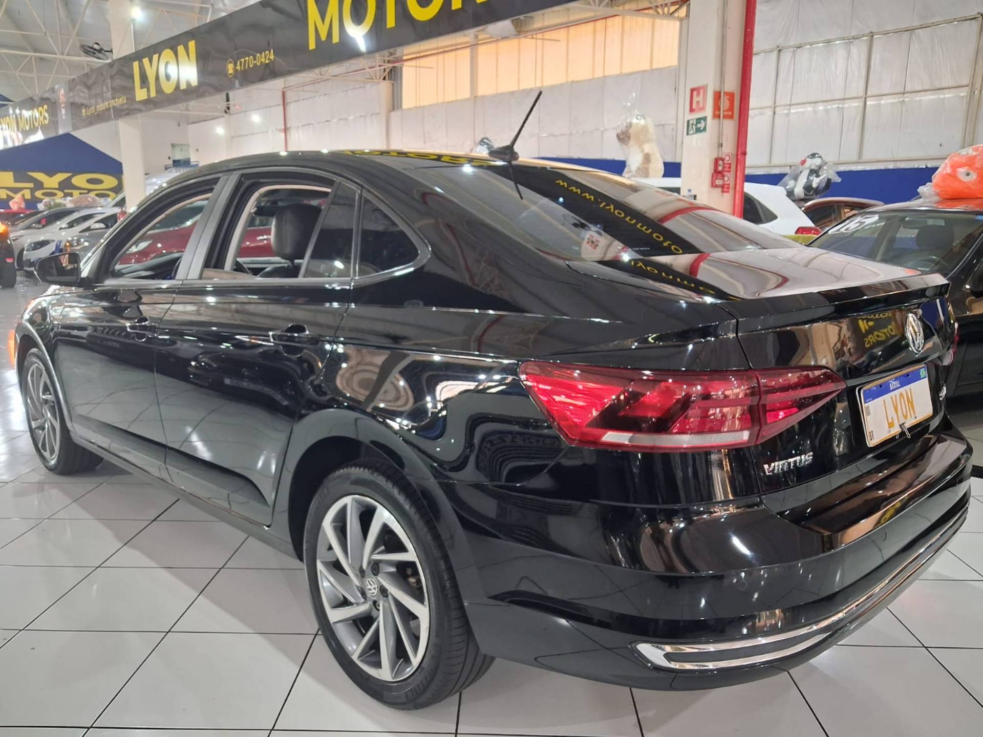 VOLKSWAGEN VIRTUS