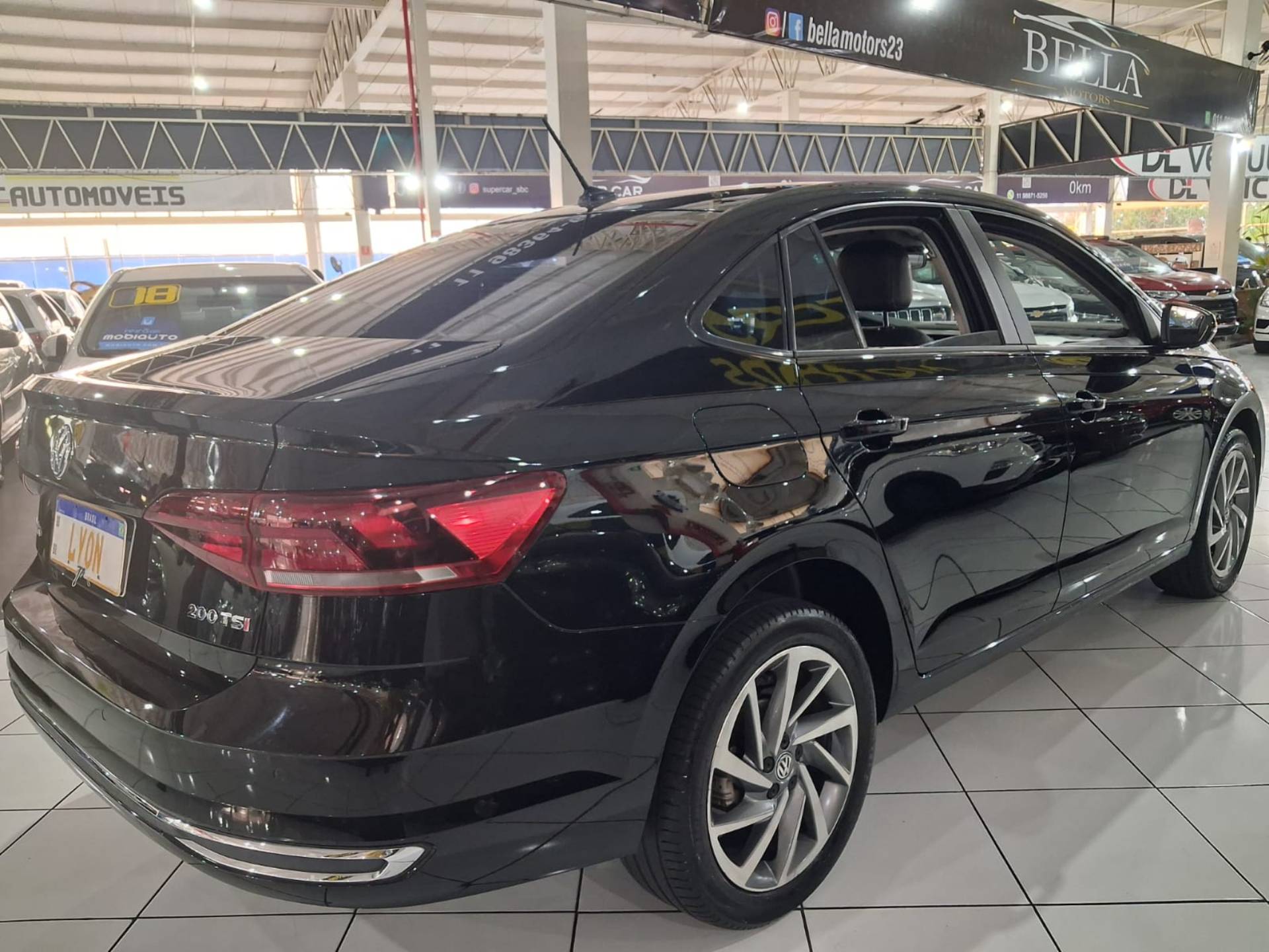 VOLKSWAGEN VIRTUS