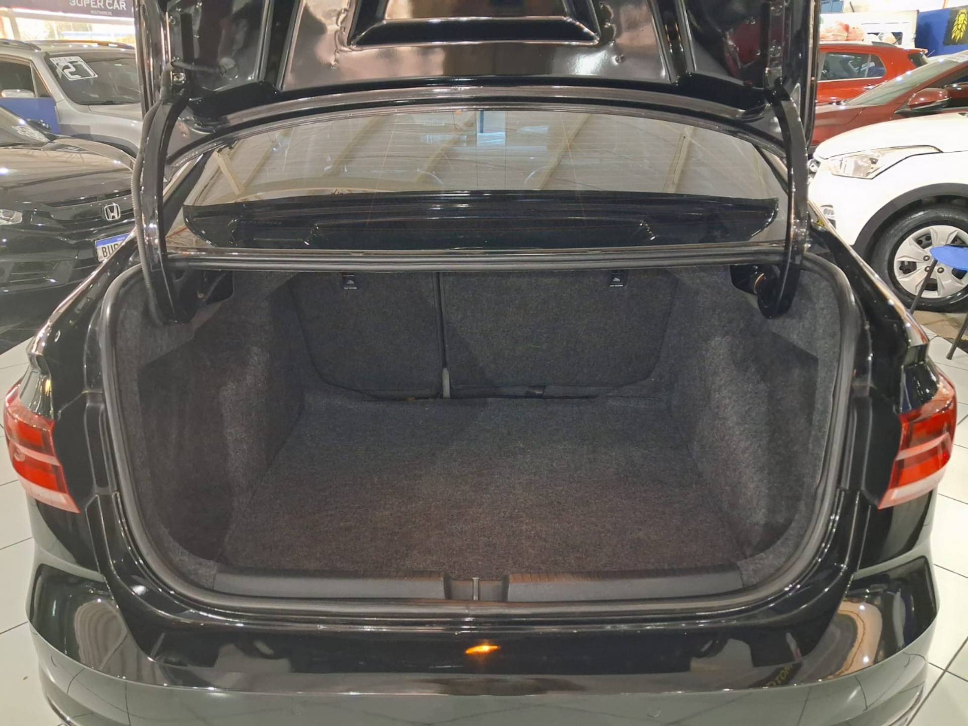 VOLKSWAGEN VIRTUS