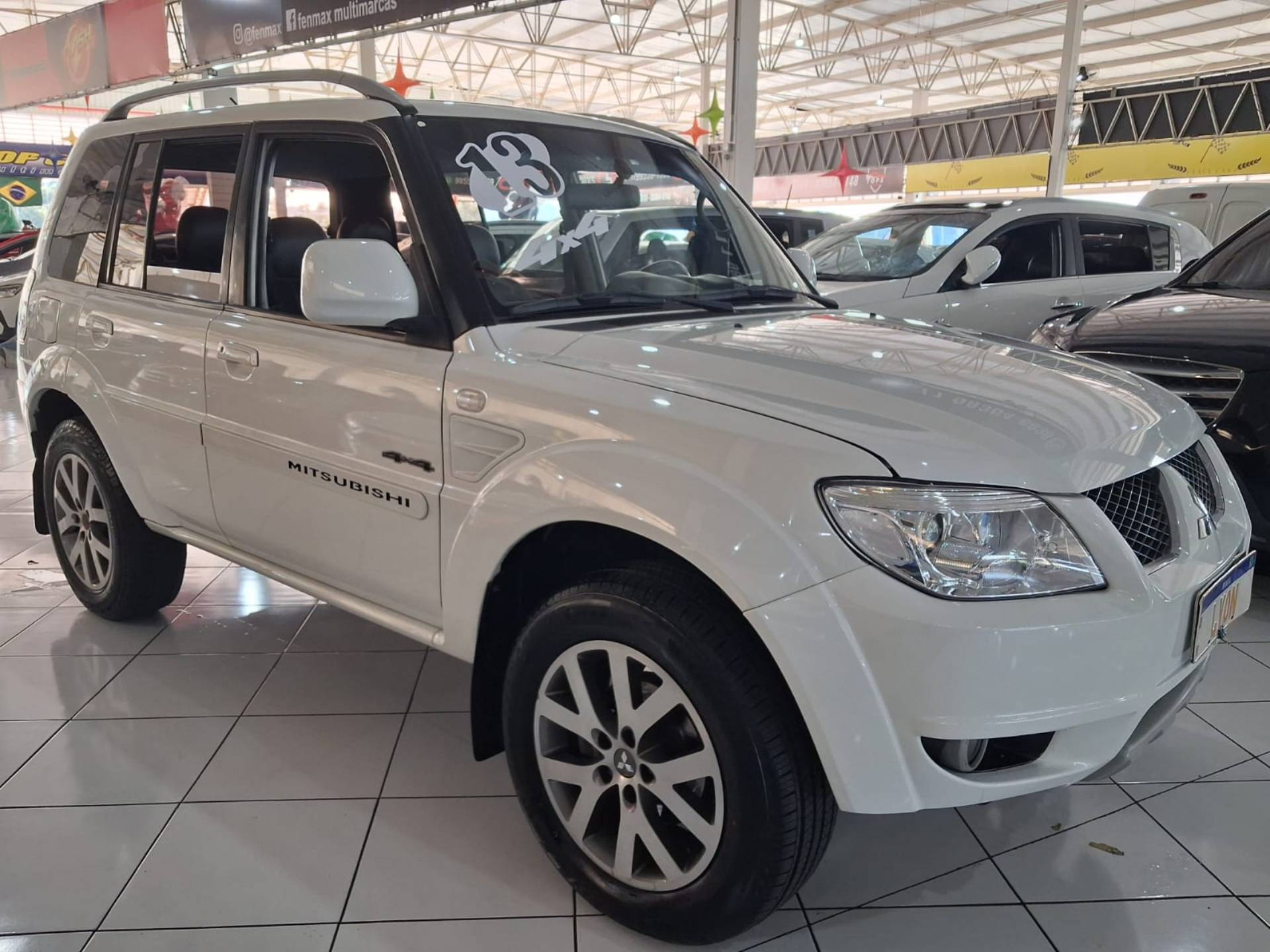 MITSUBISHI PAJERO TR4