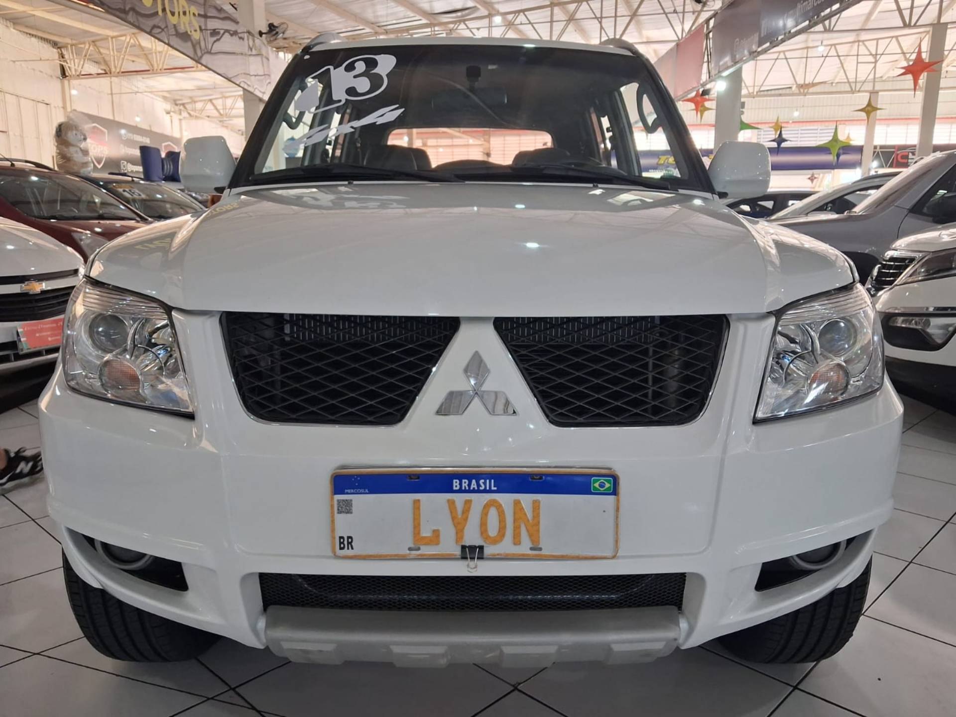 MITSUBISHI PAJERO TR4