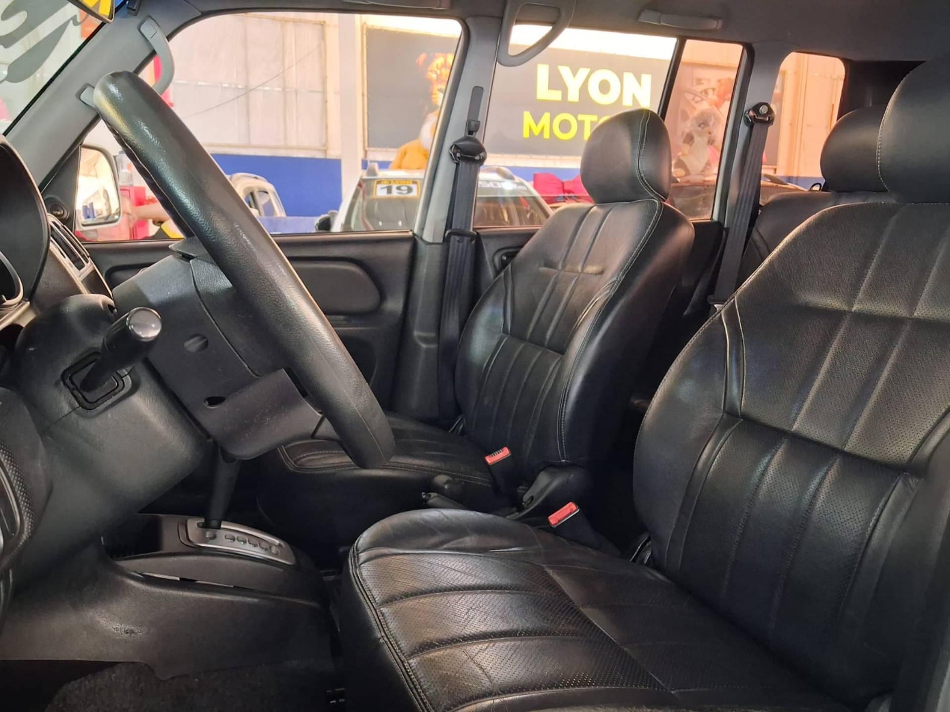 MITSUBISHI PAJERO TR4