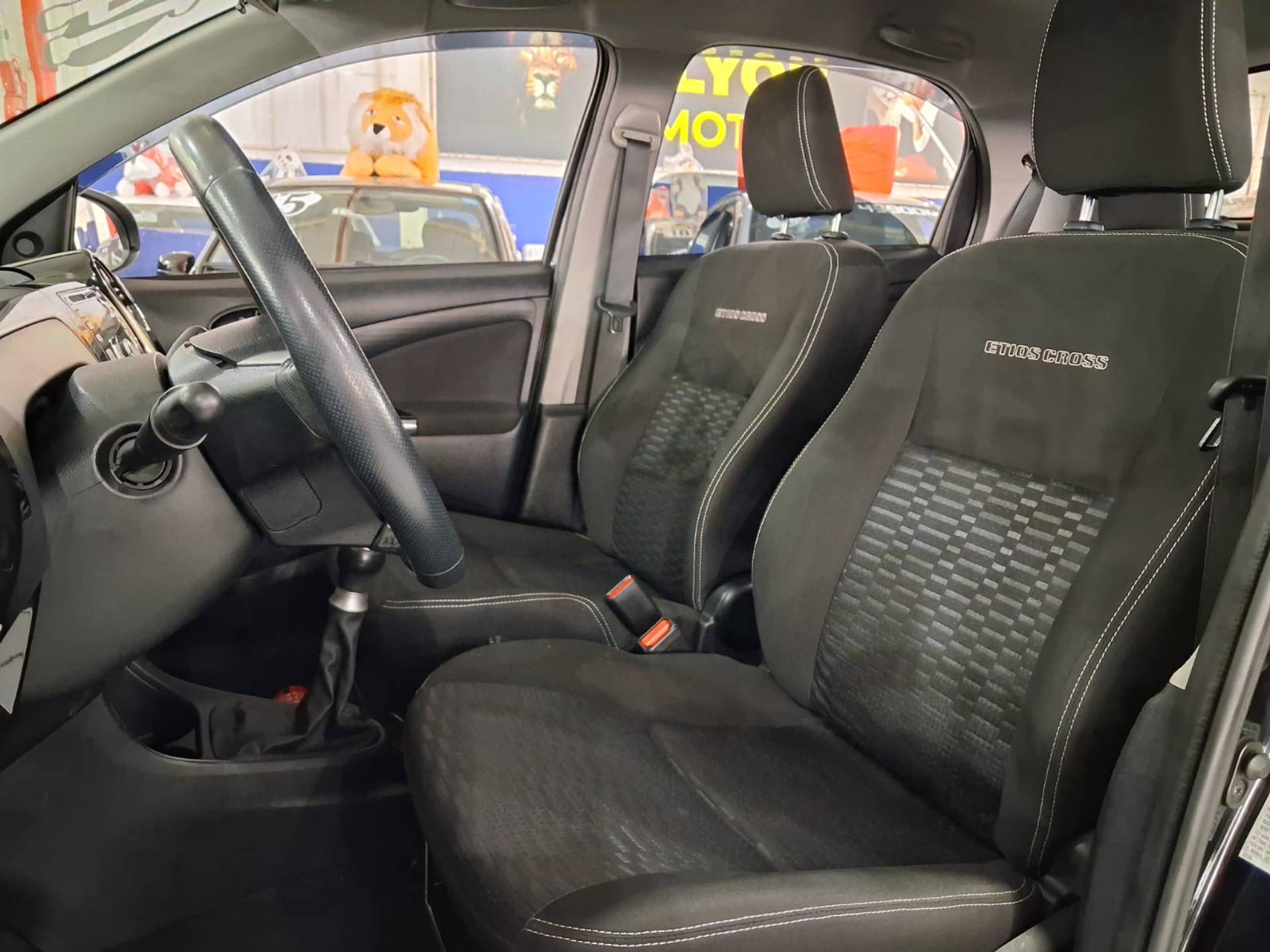 TOYOTA ETIOS CROSS
