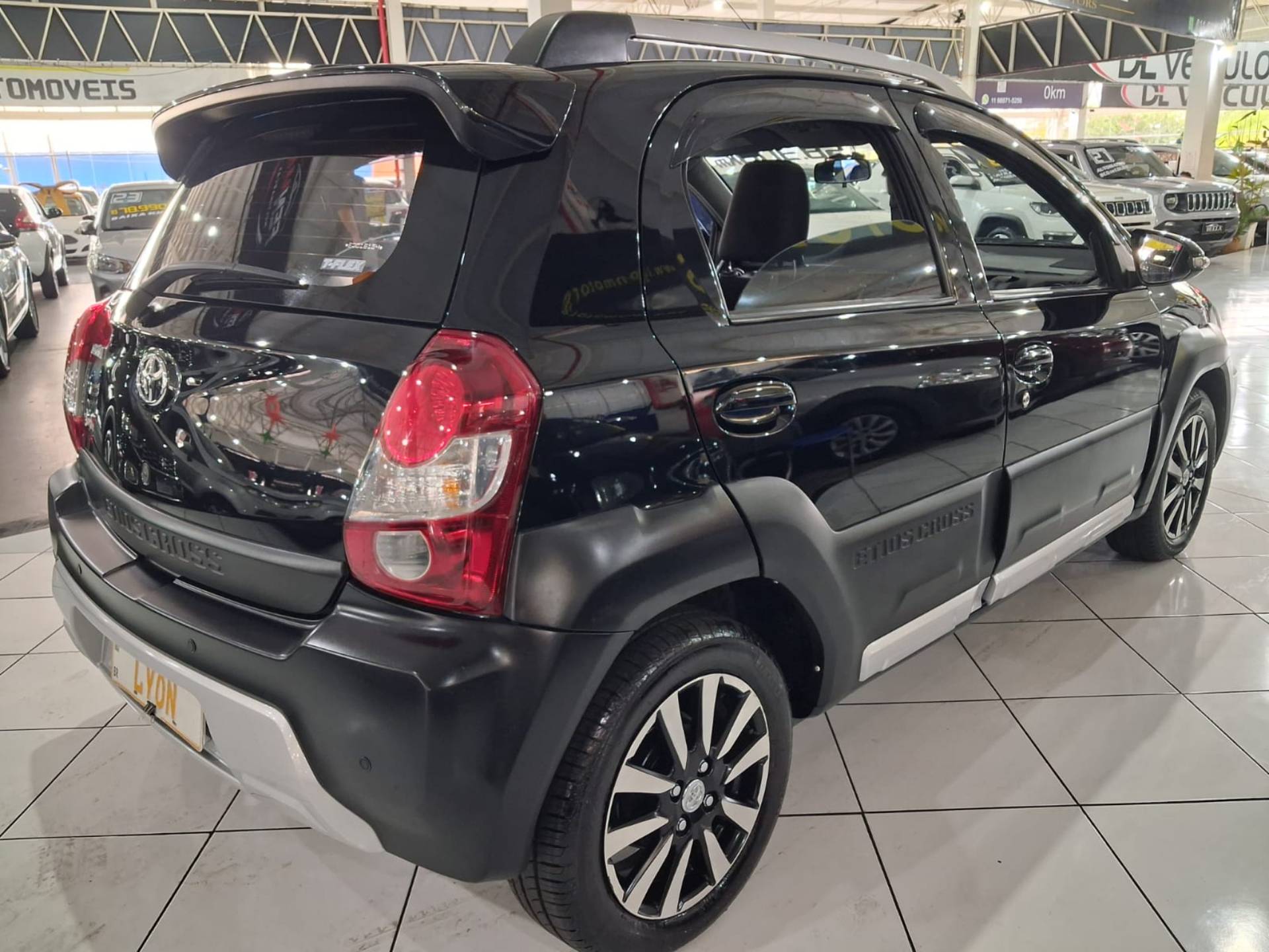 TOYOTA ETIOS CROSS