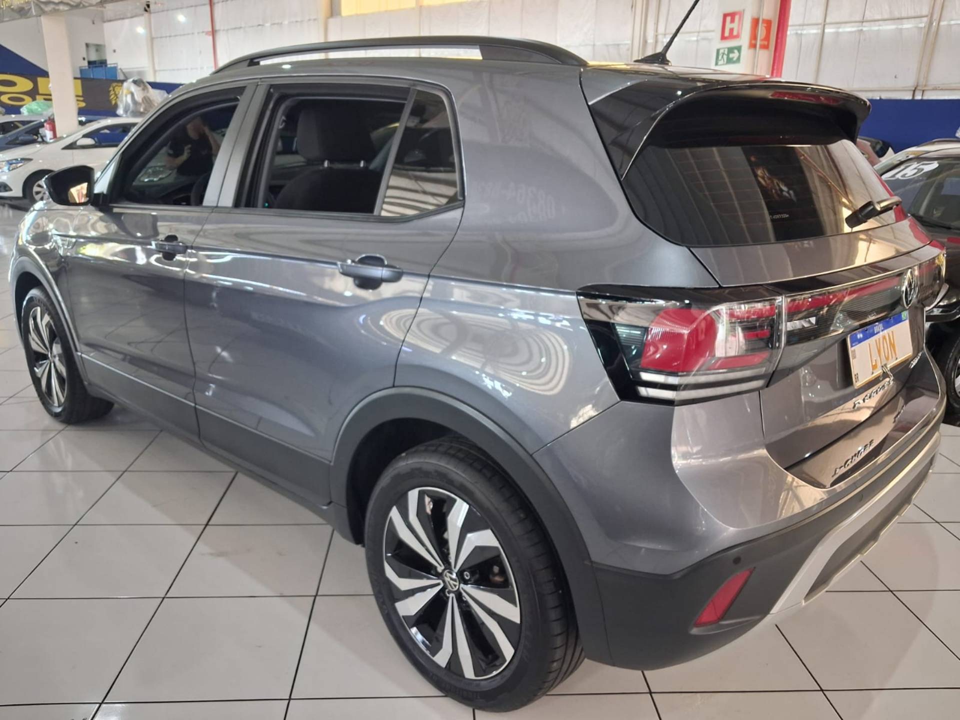 VOLKSWAGEN T-CROSS