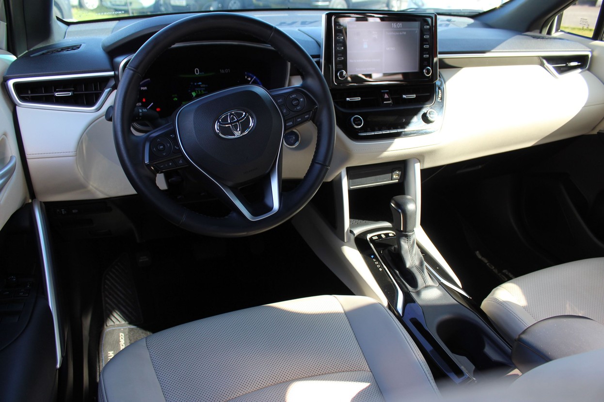 Car Image 5