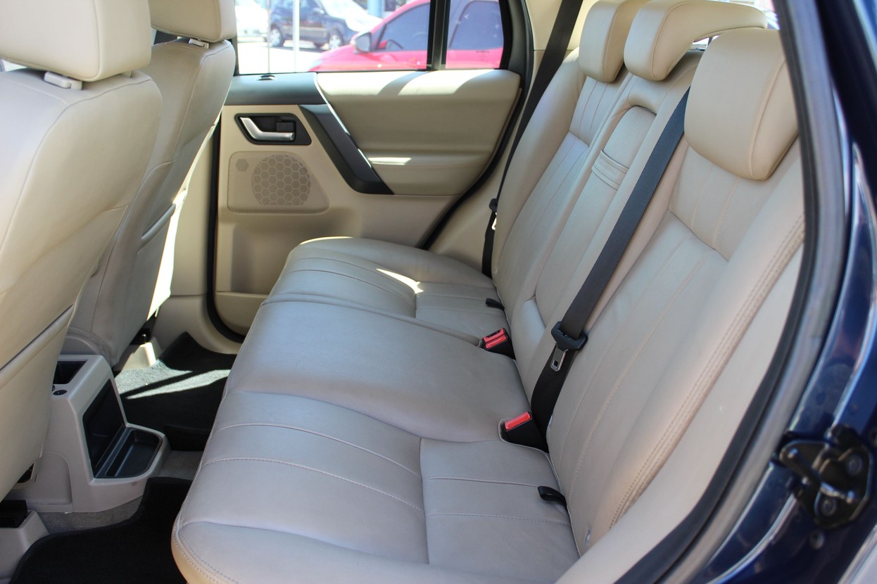 Car Image 10