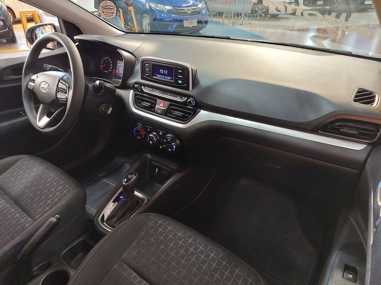 Car Image 13