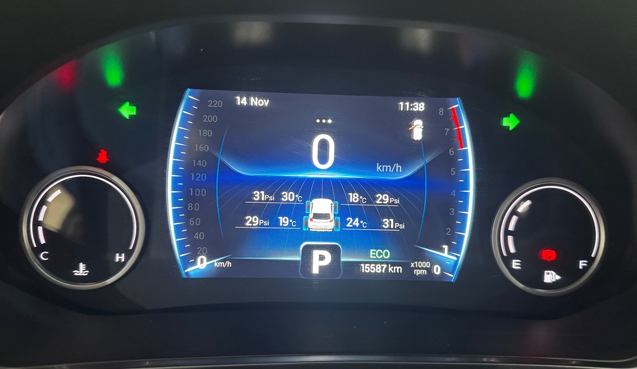 Car Image 11