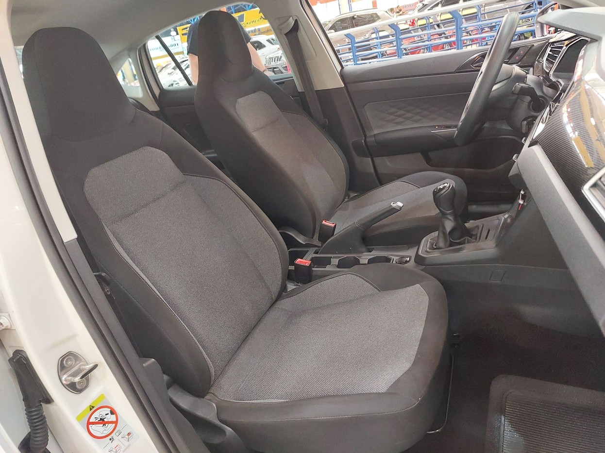 Car Image 15