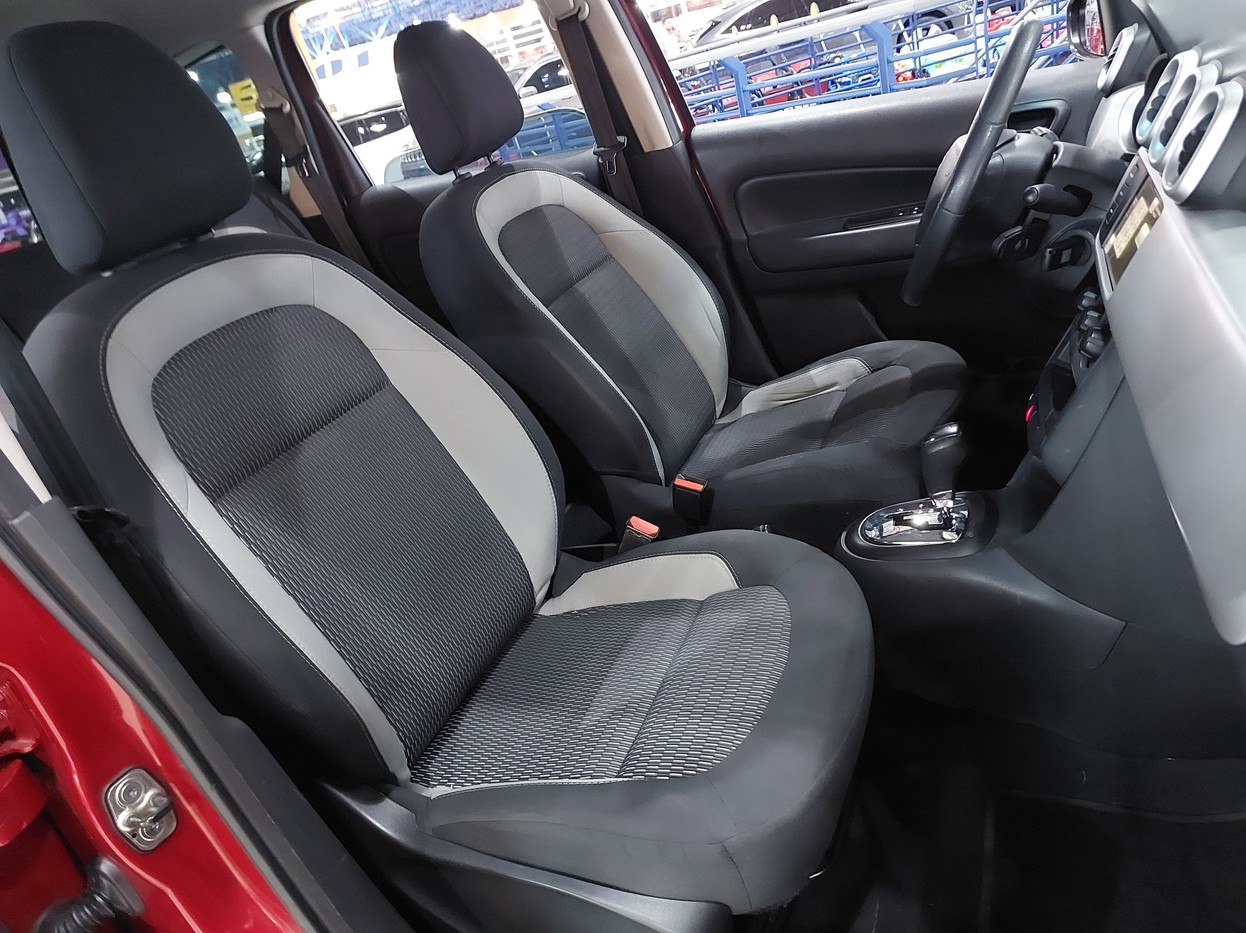 Car Image 14