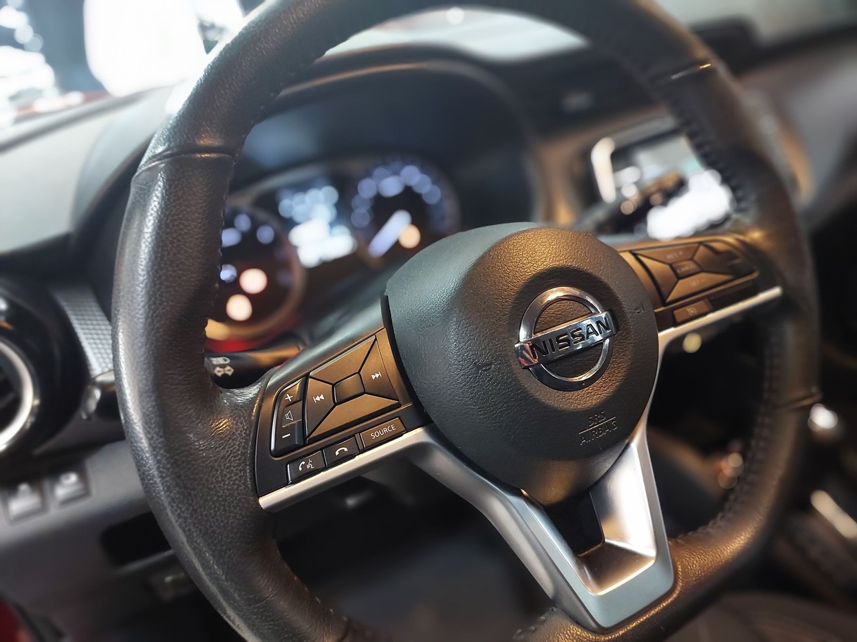 Car Image 8