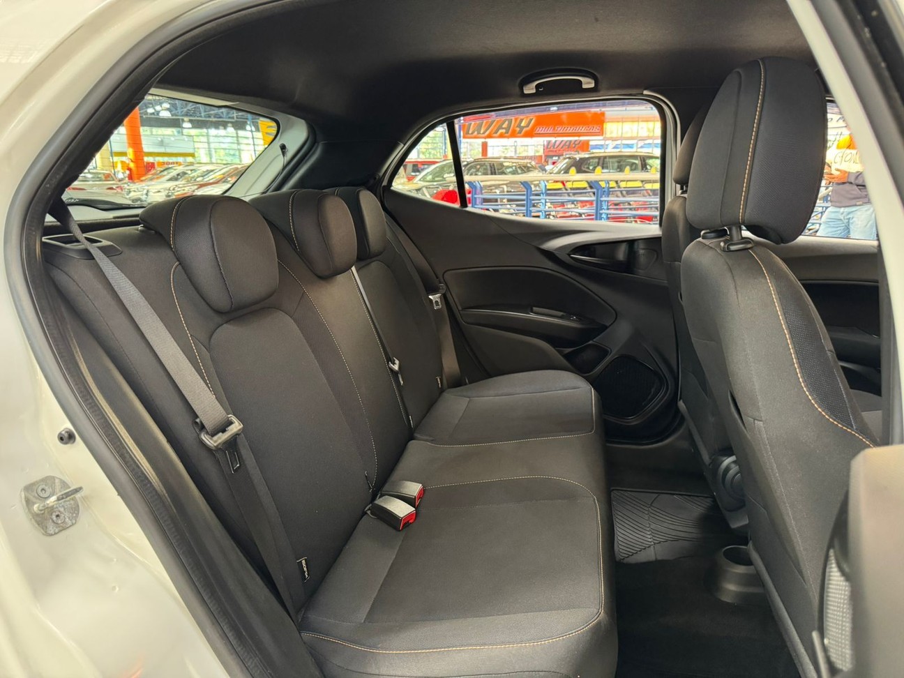 Car Image 13