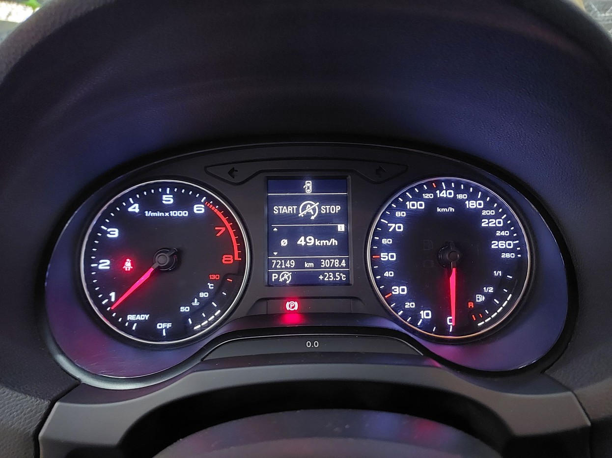 Car Image 9