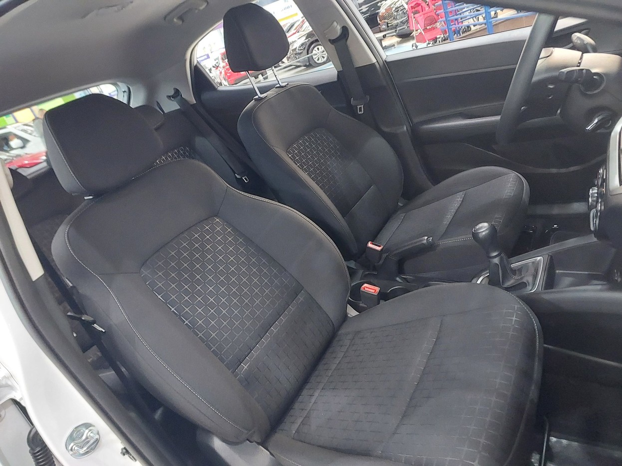 Car Image 15