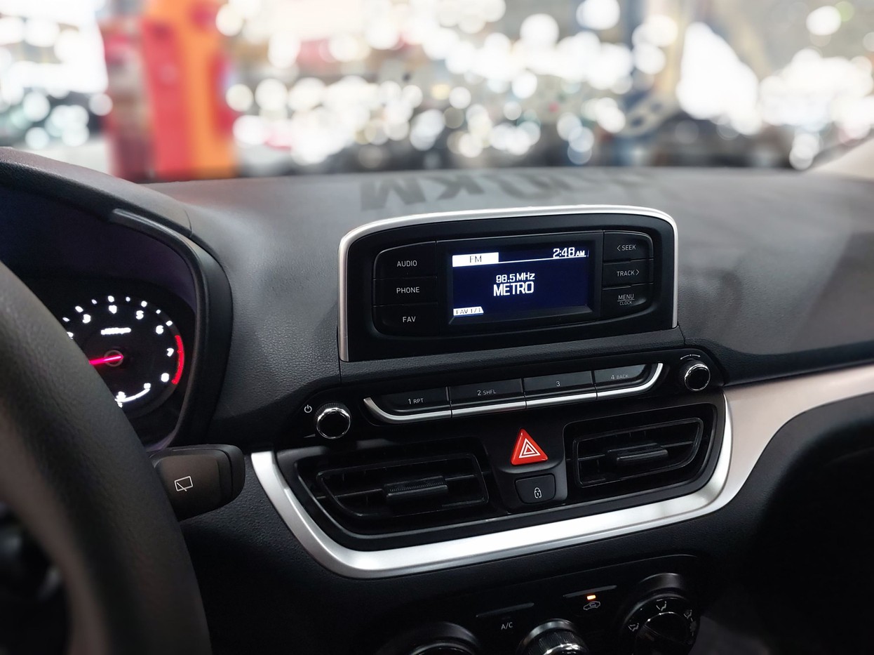 Car Image 12