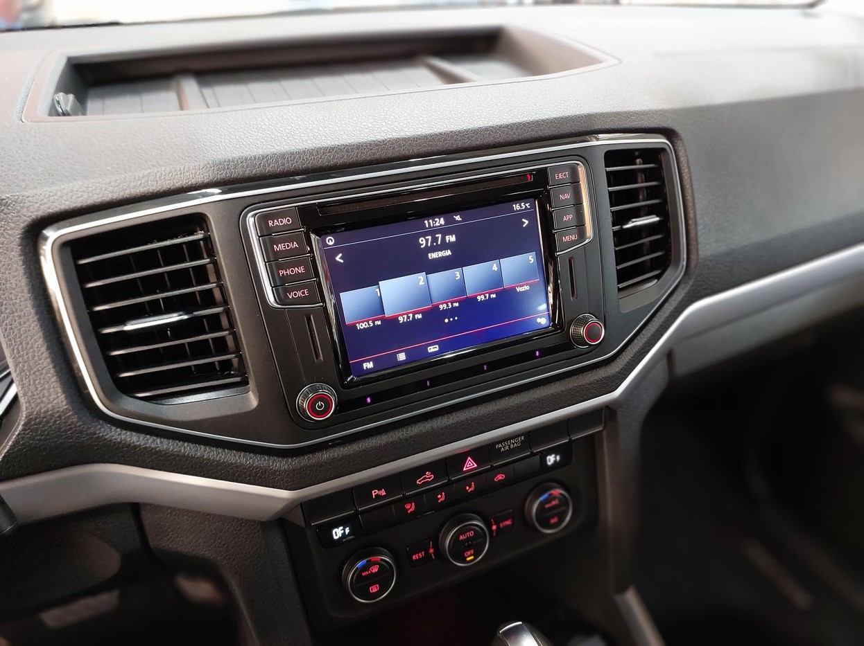 Car Image 11