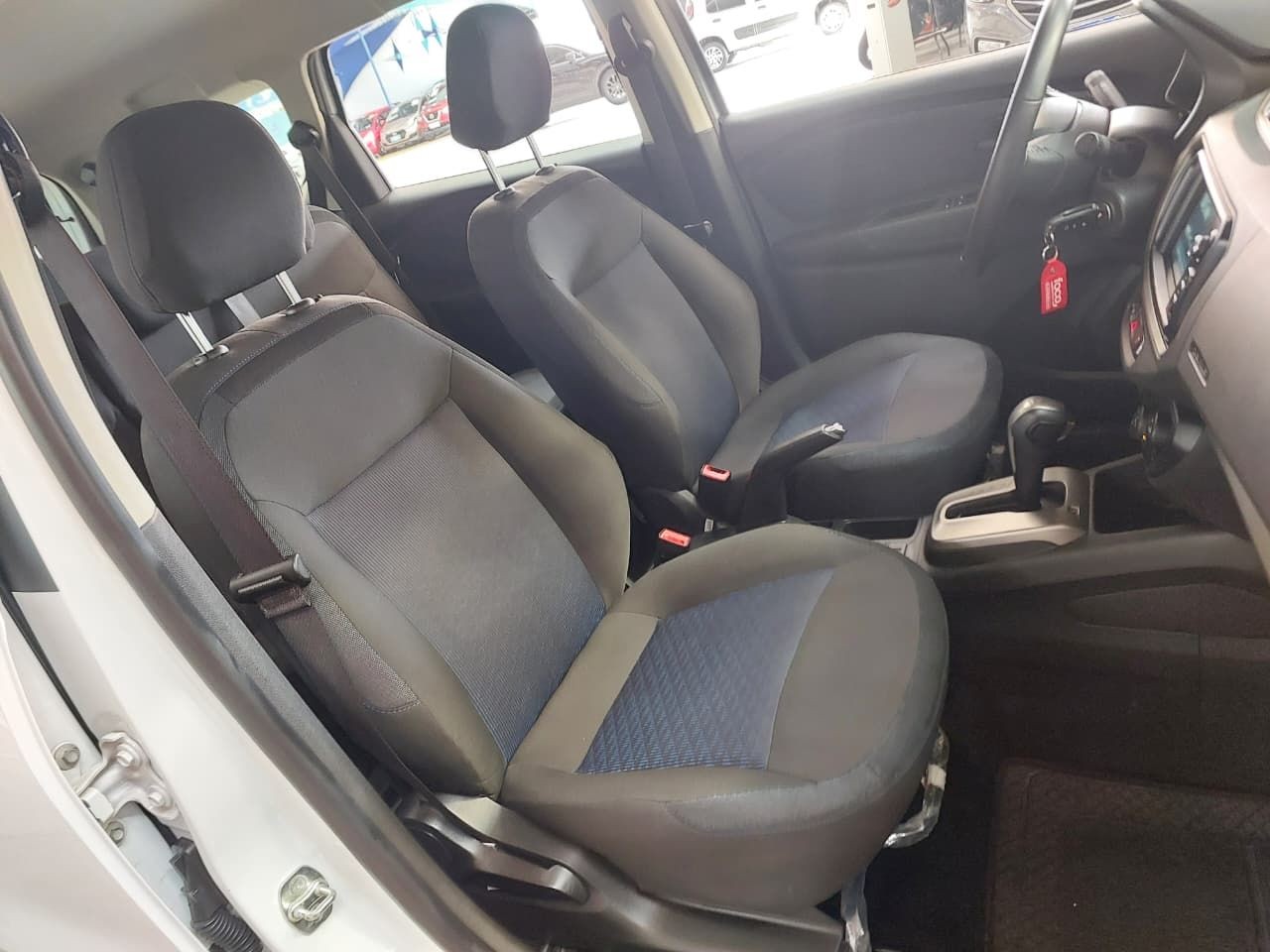 Car Image 16