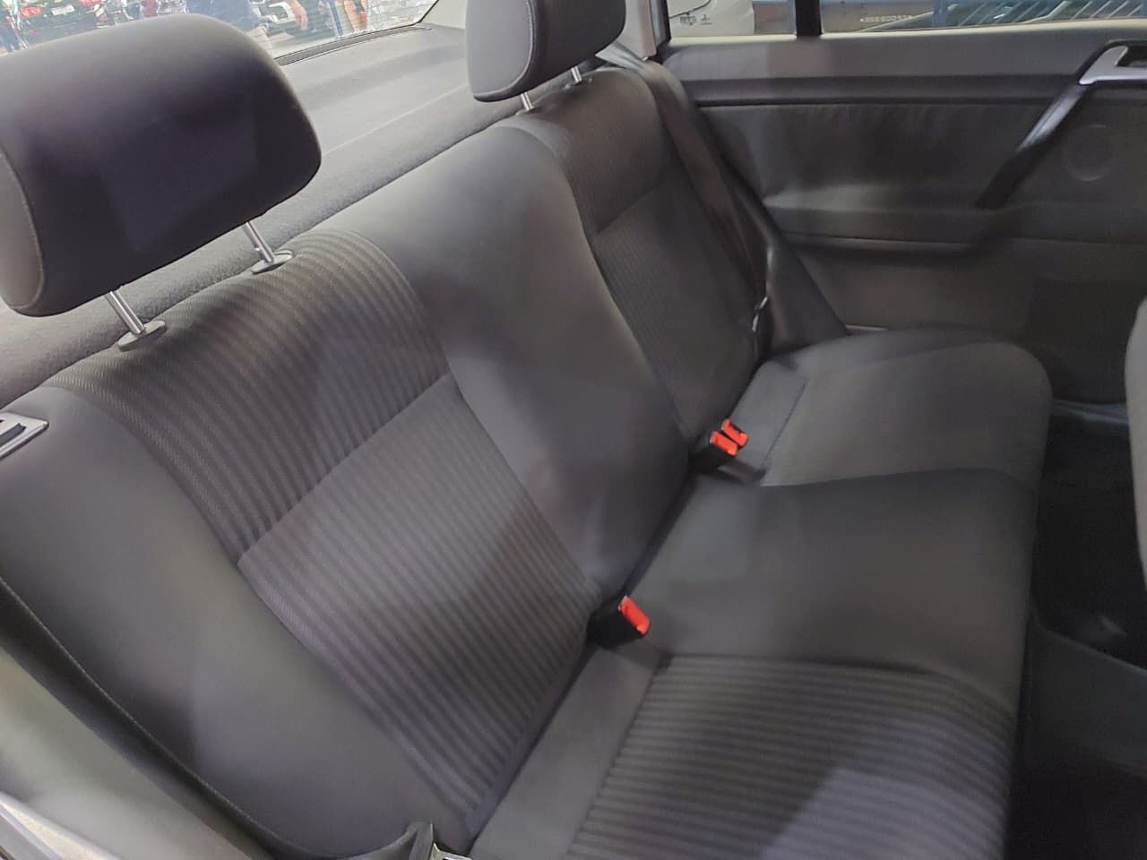 VOLKSWAGEN POLO SEDAN 1.6 MI 8V 2014