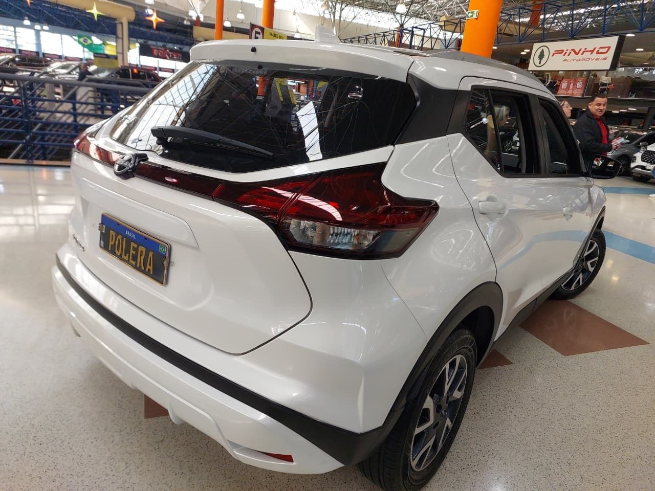 NISSAN KICKS