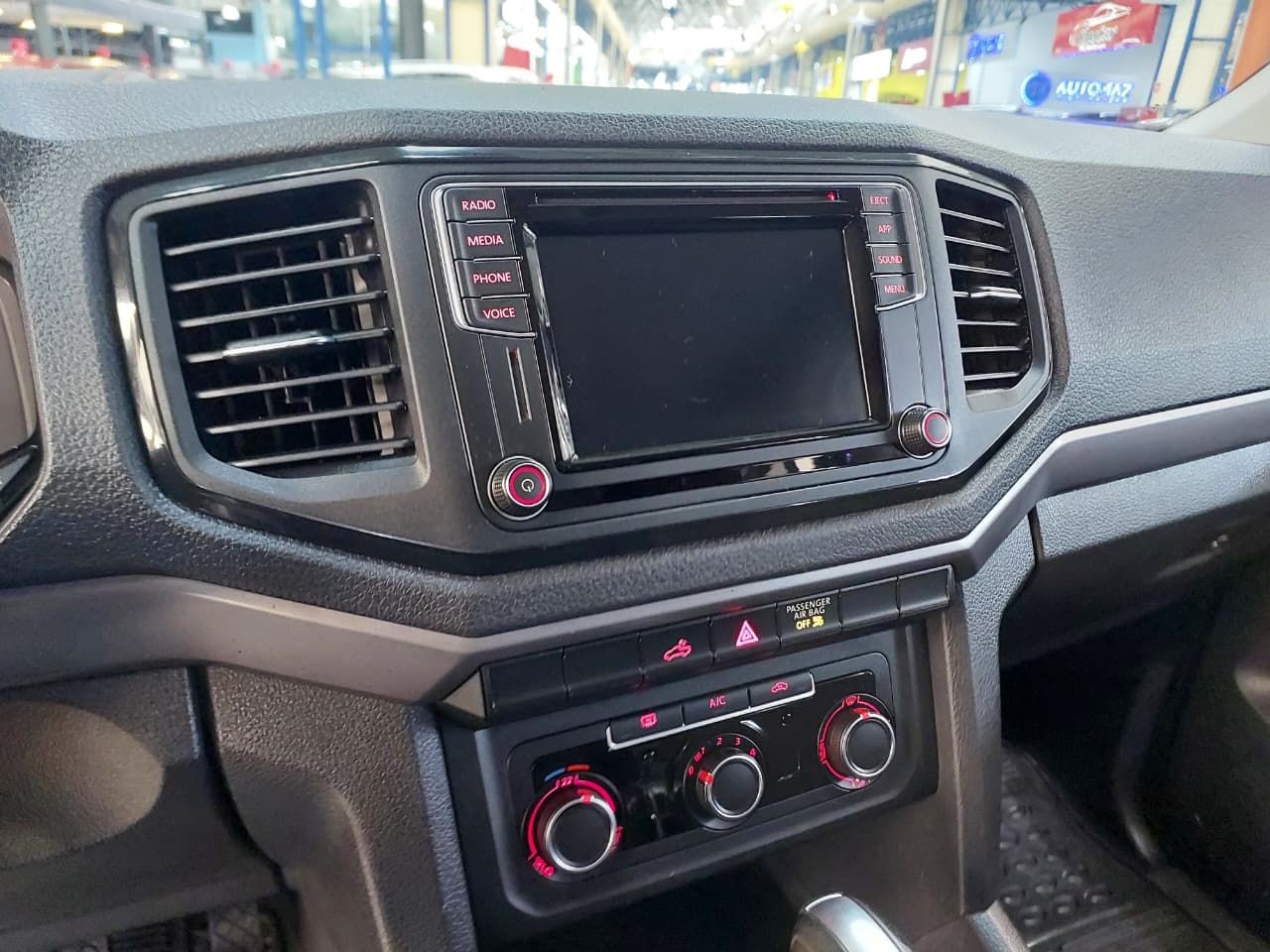 VOLKSWAGEN AMAROK