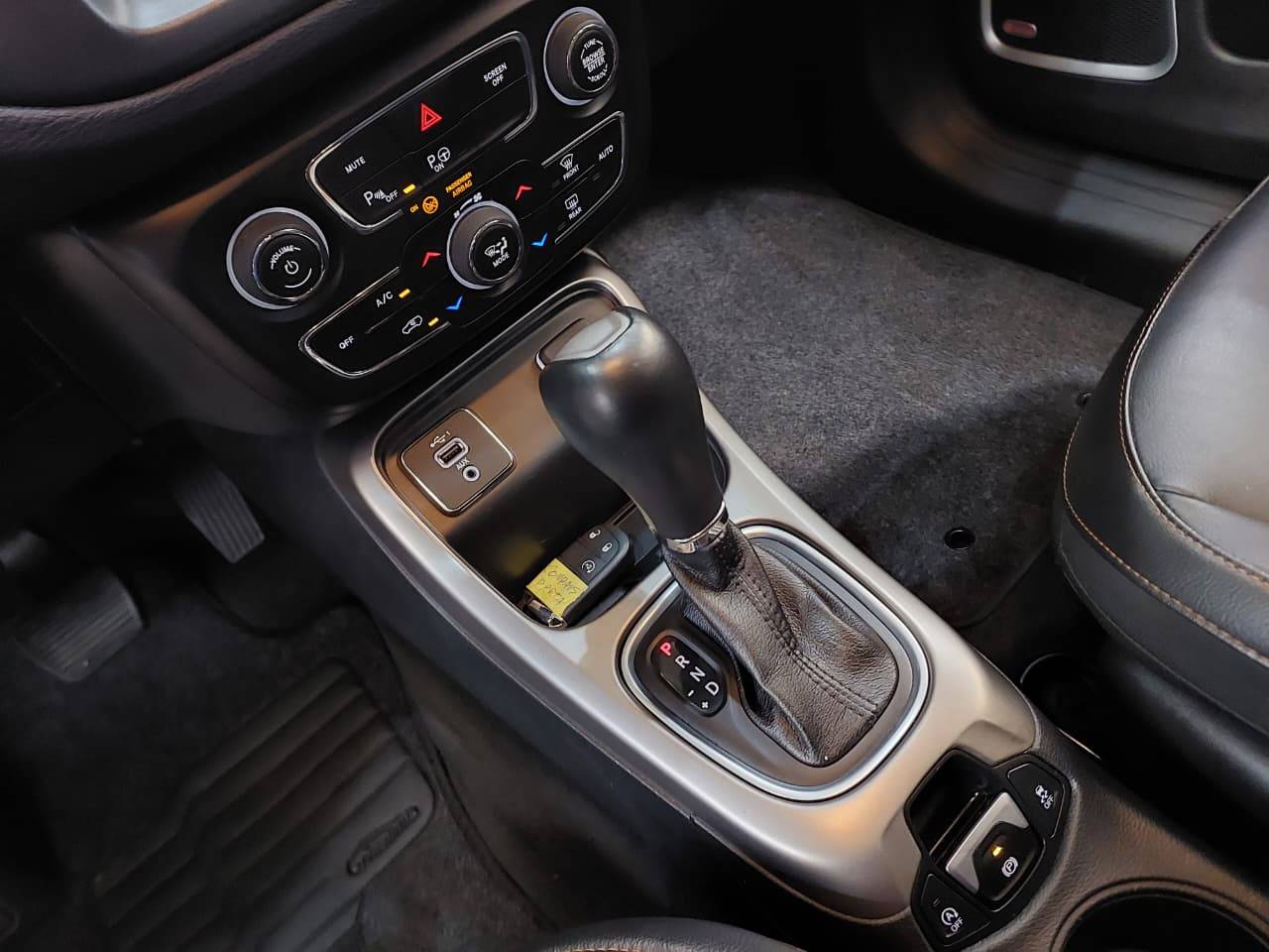 JEEP COMPASS