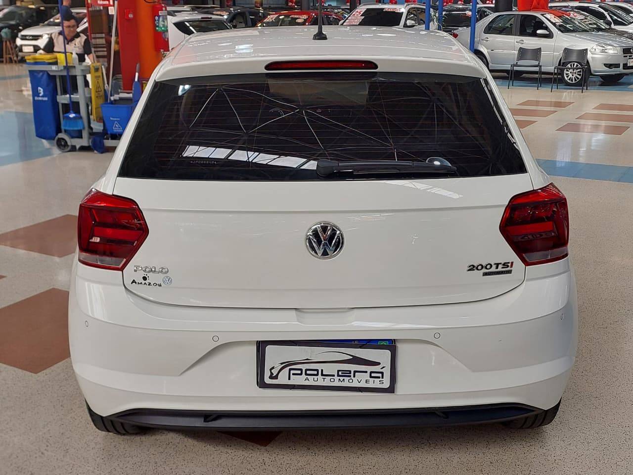 VOLKSWAGEN POLO