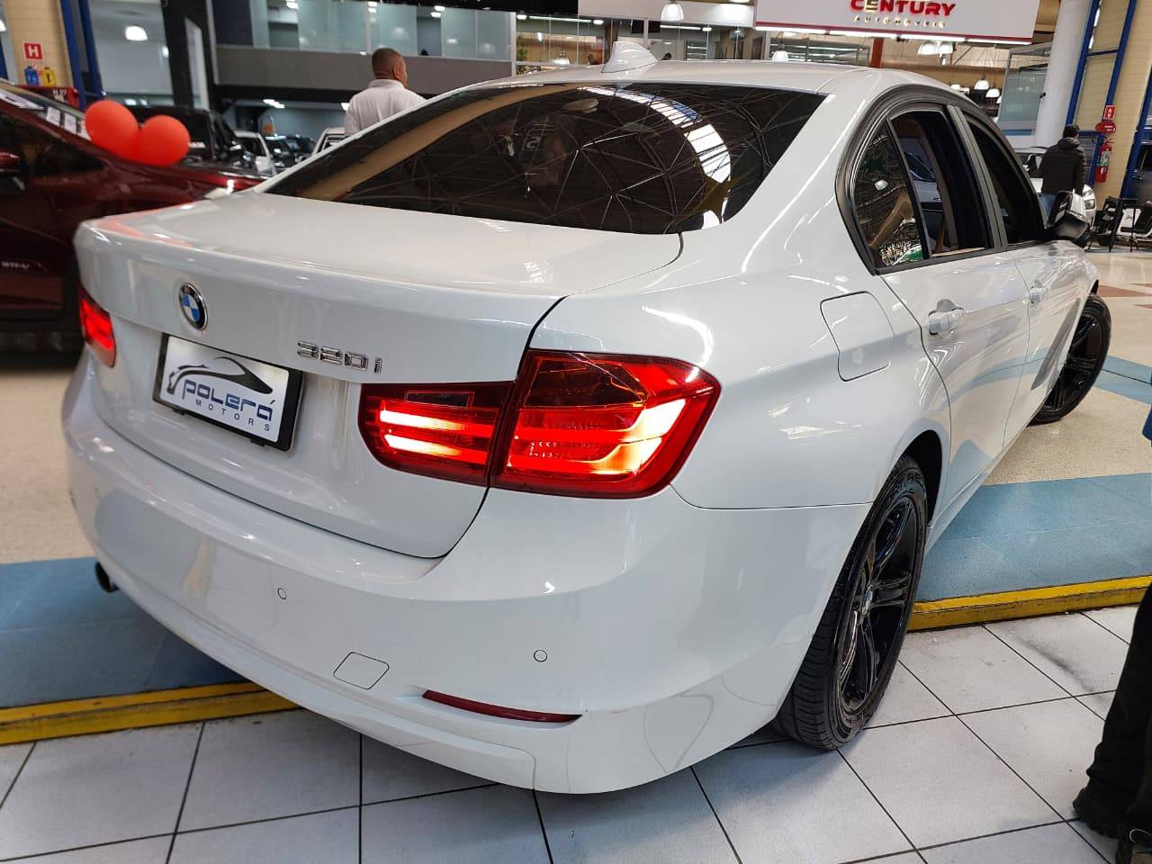 BMW 320i