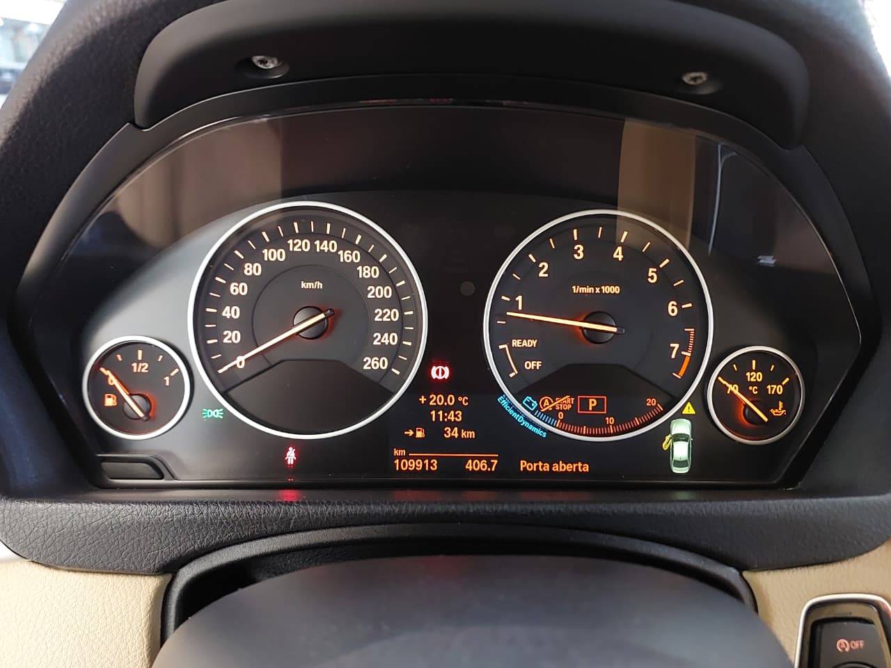 BMW 320i