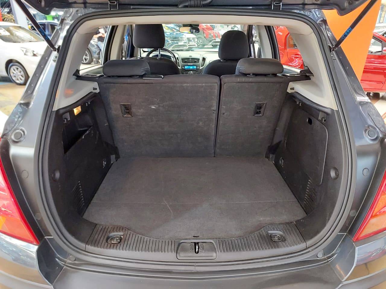 CHEVROLET TRACKER