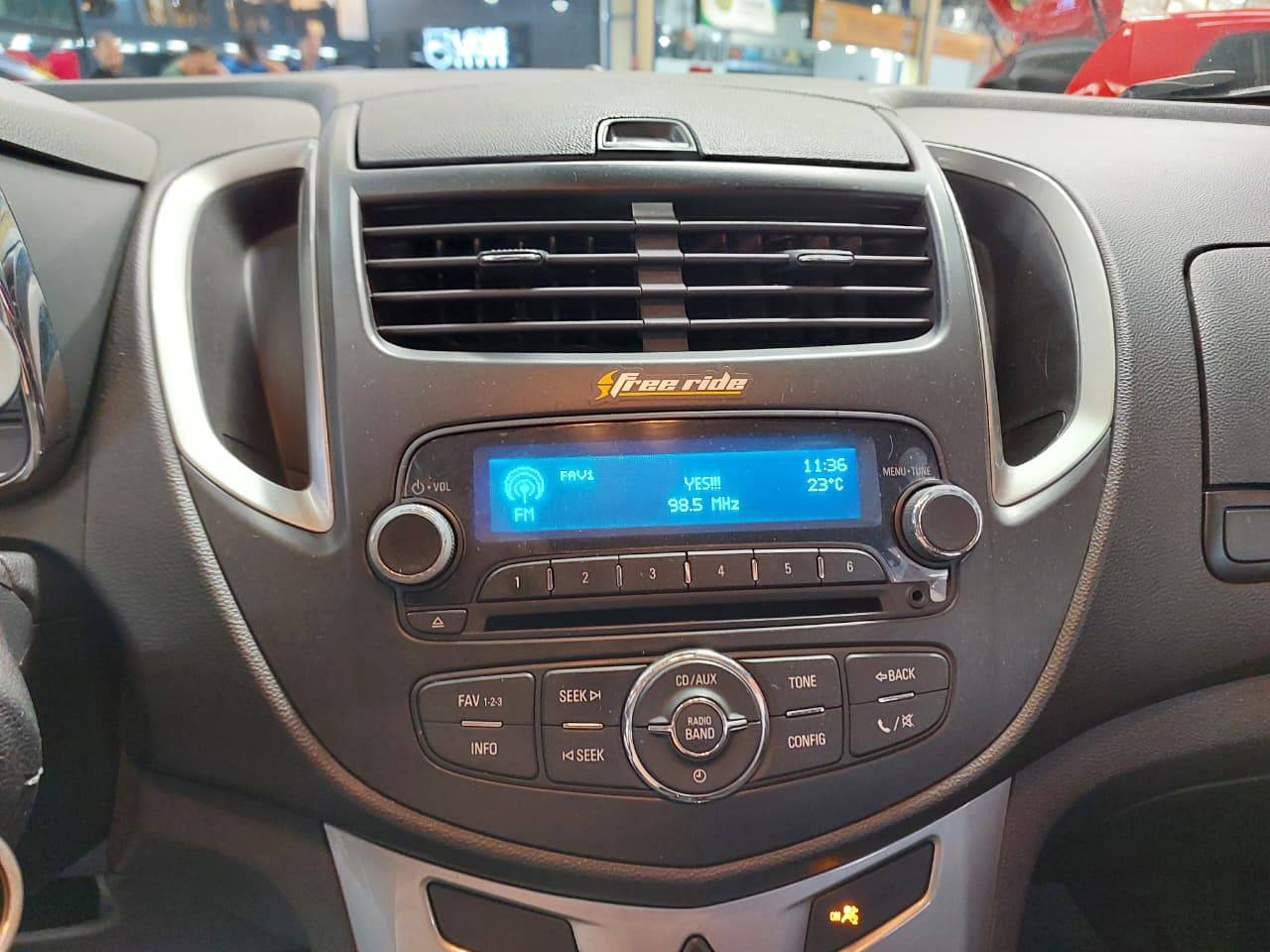 CHEVROLET TRACKER